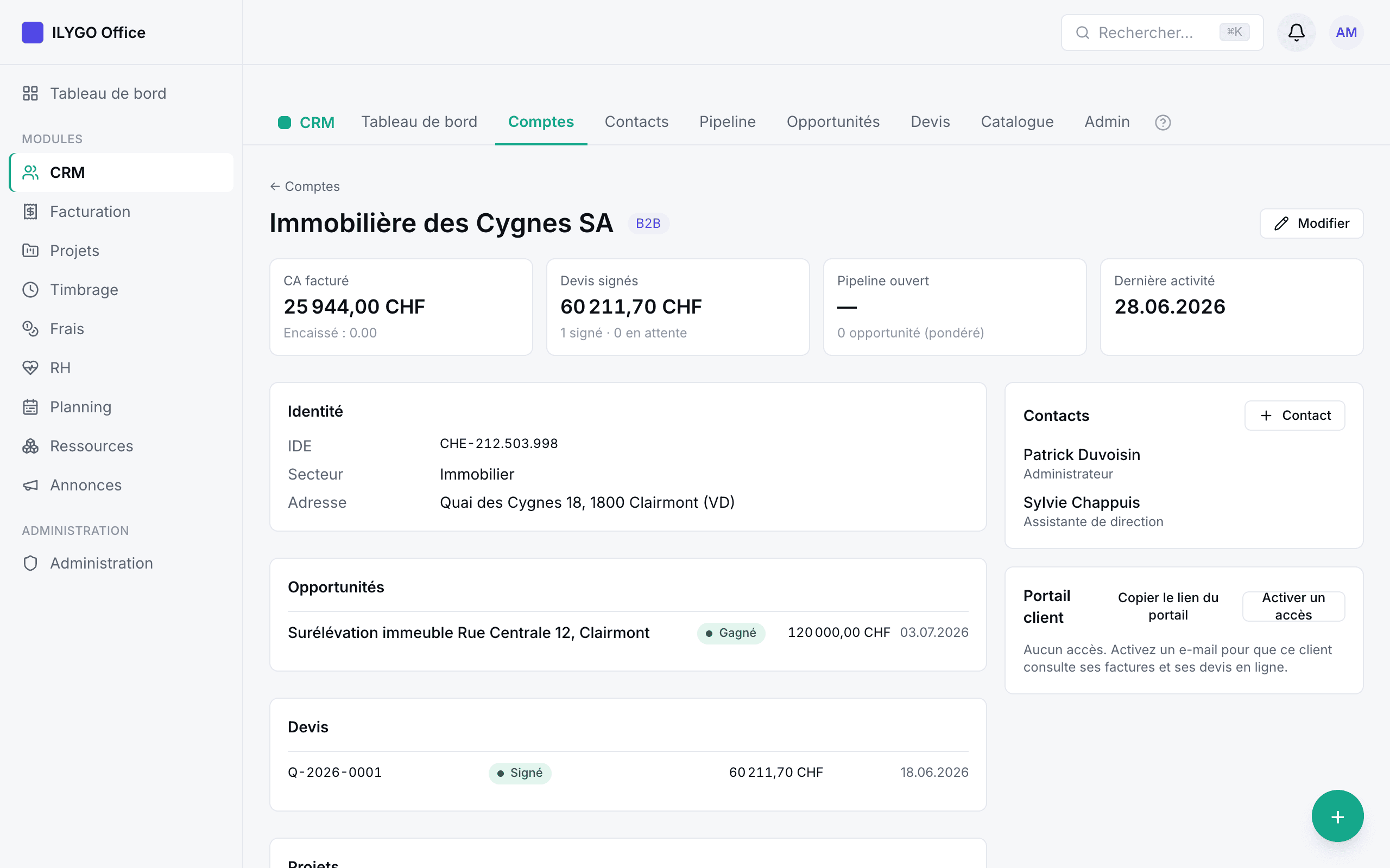 Fiche d'un compte avec opportunités, devis, projets et timeline